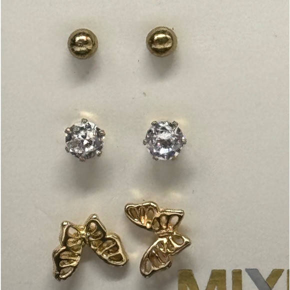 Box Set 6 Pairs Gold Tone Post Earrings Butterfly - Picture 2 of 6